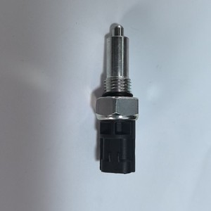 Interruptor de Luz de Reversa Suzuki 37610-76G01 para Reemplazo de Luz de Freno de Automóvil - Product Image 2