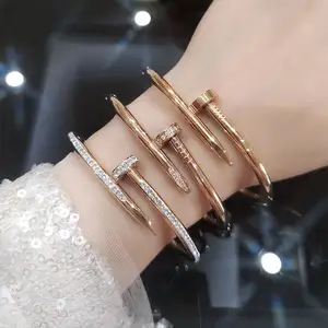 Pulseiras de joias femininas de aço inoxidável com diamantes incrustados de alta qualidade para unhas de marcas famosas da moda