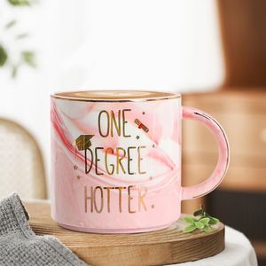 Regalos de Graduación Únicos para Mujeres, Recuerdos para Hermanas, Hijas y Amigas, Regalos Divertidos y Personalizados de Graduación Universitaria o de Maestría para Ella - Product Image 5