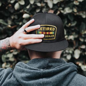 Gorra de béisbol bordada unisex de perfil bajo de sarga con diseño de mayorista de drogas retirado - Product Image 4