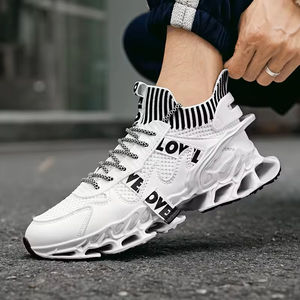 Chaussures de sport légères en maille à lacets, design confortable et respirant pour la course et la marche des hommes - Product Image 6