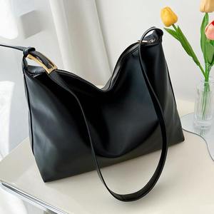 Women's crossbody bag, large capacity bag, women's fashionable shoulder bag - Product Image 1