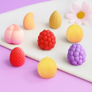 3D <span class=keywords><strong>Mini</strong></span> Erdbeer-Mango-Pfirsich-Zitronen-Fruchtform, Leicht zu reinigende Silikonform zum Lösen für Eiscreme, Schokoladenmousse, Kerzen- und Seifenherstellung - Product Image 3