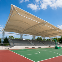 Structure de membrane tendue en PVDF moderne, abri d'ombrage extérieur à ossature en acier pour projets scolaires, de parkings et de aménagement paysager