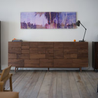 Commode de style Mid-Century en bois de cerisier massif à 8 tiroirs, buffet sculpté pour hôtel écologique