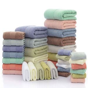 Ensemble de serviettes de bain en coton épais de haute qualité, douces et absorbantes - Product Image 1