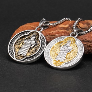 Collar con Colgante de Medalla de San Benito en Acero Inoxidable, Joyería Religiosa Cristiana, Cadena de Moda, Diseño Personalizado, Regalo para Hombres y Mujeres - Product Image 1