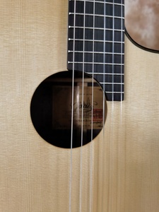 Guitarra Clásica de Madera Maciza de 39 Pulgadas con Pastilla, Guitarra de Madera, Guitarra - Product Image 4