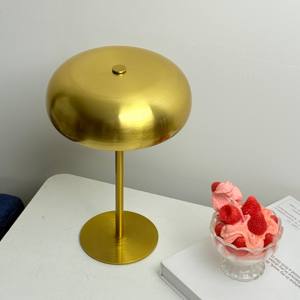 Paralume a fungo a Led 5v con batteria al litio integrata a temperatura di colore regolabile per la decorazione di mobili o uffici - Product Image 3