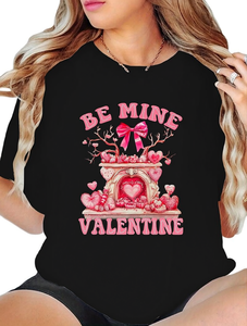 T-shirt nera da donna per San Valentino con cuori rosa, girocollo, maniche corte, in cotone elasticizzato, casual, vestibilità comoda per tutte le stagioni - Product Image 1