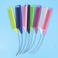 Peigne professionnel personnalisé en acier inoxydable tressage queue de rat incurvé résistant à la chaleur peignes de séparation de précision en carbone en forme de c