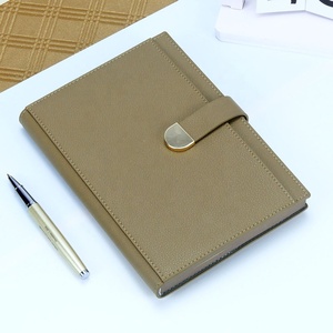 Personal isierte Leder Joint Notebook Tagebuch Logo geprägt Hot Stamp ing Silber Gold mit Stift Hardcover Journal Paper Bound Planner - Product Image 6