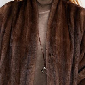 Abrigo Largo de Piel Sintética Ecológica para Mujer Boying - Parka Tejida con Cuello en V (Inspirado en Visón Genuino) Abrigo de Piel Sintética - Product Image 6