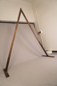 8.2 FT <span class=keywords><strong>Arche</strong></span> De <span class=keywords><strong>Mariage</strong></span> En <span class=keywords><strong>Bois</strong></span> <span class=keywords><strong>Triangle</strong></span> Toile De Fond En <span class=keywords><strong>Bois</strong></span> Stand pour Garden Party Décorations - Product Image 5