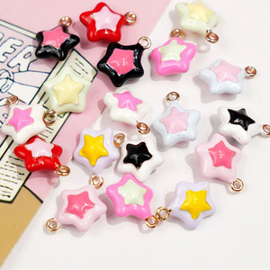 Venta al por mayor Kawaii pez delfín dibujos animados Animal conejo pato esmalte 3D colgante encanto DIY accesorios para la fabricación de joyas - Product Image 5