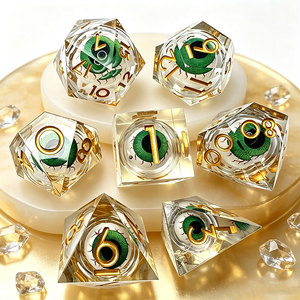 Juego de dados poliédricos de resina transparente de lujo, 7 piezas, con borde afilado y ojo verde flotante, para juegos de mesa DND COC - Product Image 2