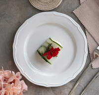 Assiette à dessert, à petit déjeuner, à collation, en céramique blanche pure, élégante, vintage, de style européen français, avec relief en dentelle, pour la maison, le restaurant