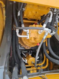 Pelle sur chenilles SANY SY215C d'occasion Qualité assurée Petit équipement mécanique avec moteur central - Product Image 5