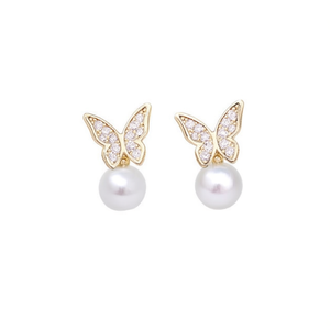Orecchini a Perno a Forma di Farfalla in Oro con Perle Finte e Incastonatura Pavé, Gioielli da Donna per Uso Quotidiano - Product Image 1