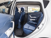 Sol Direksiyonlu Sedan Elektrikli Araba Changan E Car EV 5 Kişilik Lityum Pil Deri Koltuklar R15 Lastikler Panoramik Sunroof Metal Tavan