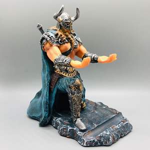 Gran vikingo General hacha de batalla soporte para teléfono móvil WJB26 WJB27 resina vikingo espada ornamento vikingo Guerrero figuritas - Product Image 3