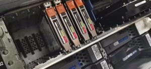 EMC birlik 1.8TB 10K <span class=keywords><strong>2</strong></span>.5 12 gb/sn SAS HDD PN 005051633 005051636 D3-2S10-1800 - Product Image 2