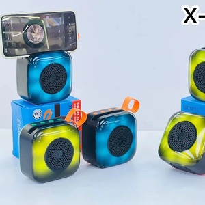 Nuovo arrivo X16 Mini Wireless per altoparlante Bluetooth portatile per esterno <span class=keywords><strong>Audio</strong></span>/<span class=keywords><strong>Video</strong></span> accessori luce colorata MP3 borse - Product Image 2