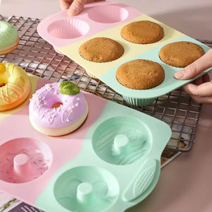 Moule en silicone alimentaire multi-couleurs en forme de dessin animé pour la cuisson, idéal pour les biscuits, mousses, glaces et aliments pour bébés - Kit DIY domestique - Product Image 3