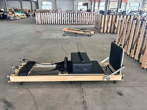 Máquina de Pilates Reformer de Madera de Arce Ecológica y Duradera a Precio de Fábrica - Equipo de Ejercicio Plegable Portátil para el Hogar/Estudio - Product Image 2