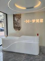 Comptoir de réception incurvé personnalisé pour clinique dentaire, centre commercial, bureau, espace d'accueil, salon de beauté
