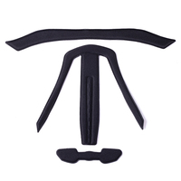 Casque léger en polycarbonate pour adultes, hommes et femmes, avec protection et caractéristiques de sécurité pour le cyclisme, les trottinettes et les activités de plein air.