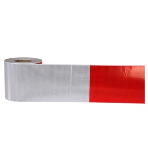 Băng An Toàn Phản Quang Tổ Ong Màu Đỏ Và Trắng Cho Hàng Rào - Product Image 1