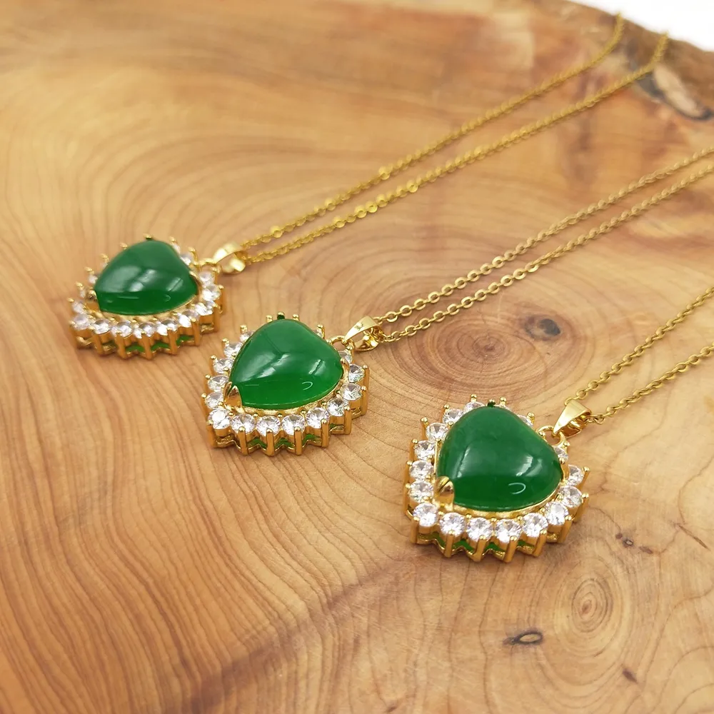 Wholesale Cubic Zirconia Pave Shiny Heart Pendant Necklace Real Green Jade Necklace Choker Gold Jewelry Gifts for Girlfriends