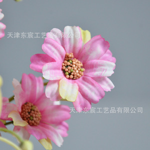 ช่อดอกเดซี่ประดิษฐ์จาก Dongchen Crafts ทำจากโพลีเอสเตอร์ สีชมพูขาว สำหรับตกแต่งงานแต่งงาน ตกแต่งบ้าน จัดโต๊ะ และเป็นพร็อพถ่ายรูป - Product Image 2