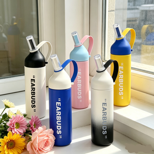 Nouvelle <span class=keywords><strong>Bouteille</strong></span> d'Eau <span class=keywords><strong>Isotherme</strong></span> en Acier Inoxydable 2026 pour Activités de Plein Air, Escalade en Montagne, Sport Portable avec Couvercle Anti-Poussière, Paille et Poignée - Product Image 3