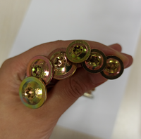 Vis à bois auto-taraudeuses à tête fraisée Torx à rainure pour aggloméré, type 17, avec tête moletée