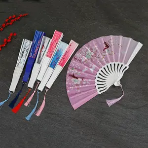 7 Zoll chinesischen Stil Kunststoff Fan Elegante Party begünstigt Hand niedlichen Falt stoff Falten Retro Fan Tanz Spitze Fans