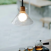Lustre en verre à effet d'ondulation de style japonais, lampe de comptoir de bar, lampe de salle à manger, décoration simple, unique et créative pour café, OEM Guangdong