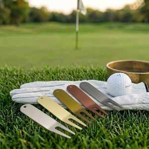Outil de réparation de divots de <span class=keywords><strong>golf</strong></span> moderne multicolore en gros, fourche de réparation de green, accessoires de <span class=keywords><strong>golf</strong></span> pour usage sur le terrain - Product Image 2