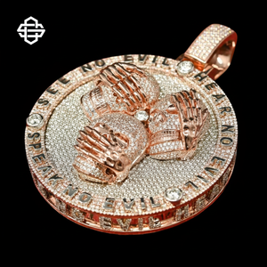 Colgante de tres calaveras de lujo Iced Out See No Evil Hear No Evil Speak No Evil collar de medallón redondo para hombres regalo de joyería de Hip Hop - Product Image 1