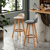 Tabouret de bar moderne et simple de style nordique en bois massif avec finition en cuir, pivotant, pour salle à manger et salon