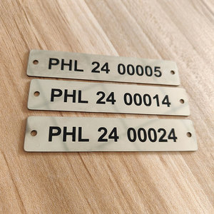 Placa de Identificación VIN Personalizada al por Mayor, Placa de Aluminio con Impresión de Número de Serie de Repuesto para Remolques y Camiones - Product Image 1