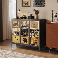 Meuble de rangement métallique multicouche en acier, style rétro, idéal pour les couloirs et salons familiaux.