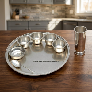 Juego de Vajilla Tradicional Ecológico de Acero Inoxidable, Plato Thali, Tazones para Postre, Diseño con Incrustaciones Doradas, Estilo Novedoso, 5 Piezas - Product Image 3