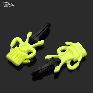 KEEP DIVING - Regulador Secundario de Repuesto para Buceo, Gancho Fijo, Boquilla COMFO-BITE, Tapón Antipolvo, Hebilla de Liberación Rápida Octopus MH - Product Image 2