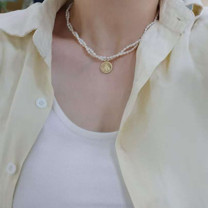 14K Gold Filled Virgin Mary Coin Necklace, Natural Rice Freshwater Pearl Chain, Dainty Handmade Religious Jewelry for Women - Product Image 4