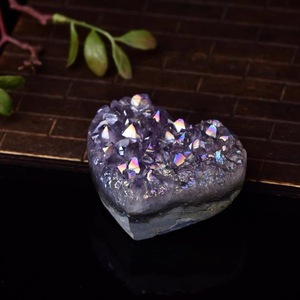 Coeur de cristal naturel électroplaqué ange Aura améthyste Cluster coeur de géode pour la décoration - Product Image 6