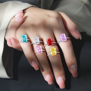 Bague de mariage en argent sterling S925 avec <span class=keywords><strong>diamant</strong></span> à haute teneur en carbone 4 carats de luxe avancé avec perle pour les fêtes pour les femmes - Product Image 2