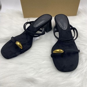 รองเท้าส้นเตี้ยแบบเปิดนิ้วเท้าสไตล์เรโทรสำหรับผู้หญิง สายรัดบาง สไตล์โรมัน เหมาะสำหรับใส่กลางแจ้ง - Product Image 5