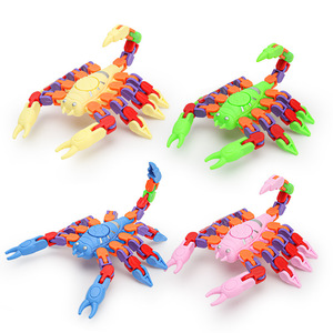 Novità Antistress: Catena Trasformabile in Plastica con Animali (Scorpione, Ragno, Serpente) per Bambini - Product Image 5
